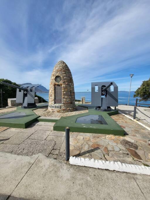 *Self-Check In - Whale Watching Paradise -Central* Hermanus Exteriér fotografie